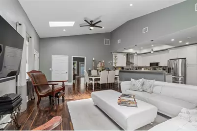 1024 16th Avenue N, Saint Petersburg, FL 33704 - Photo 13