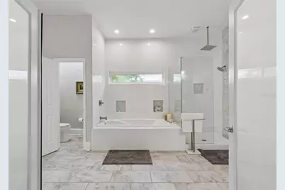 1024 16th Avenue N, Saint Petersburg, FL 33704 - Photo 21