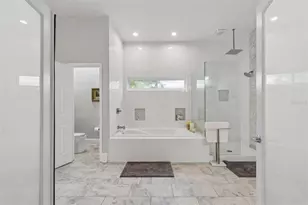 1024 16th Ave N, Saint Petersburg, FL 33704 - Photo 21