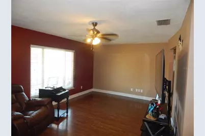 39414 8th Avenue, Zephyrhills, FL 33542 - Photo 5