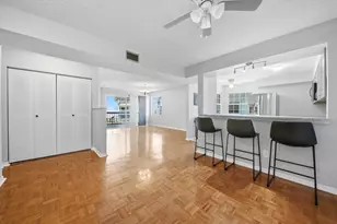 6826 Stonesthrow Cir N, Saint Petersburg, FL 33710 - Photo 5