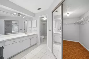 6826 Stonesthrow Cir N, Saint Petersburg, FL 33710 - Photo 15