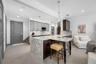 237 7th Ave N, Saint Petersburg, FL 33701 - Photo 9