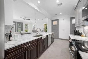 237 7th Ave N, Saint Petersburg, FL 33701 - Photo 9