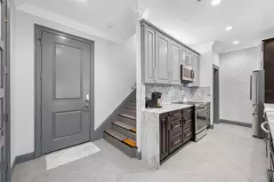 237 7th Ave N, Saint Petersburg, FL 33701 - Photo 5