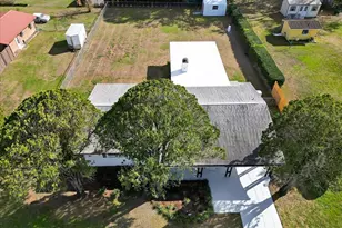 37136 Mandarin Ave, Zephyrhills, FL 33541 - Photo 21