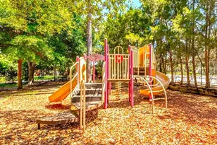 2250 Portofino Pl, Palm Harbor, FL 34683 - Photo 9