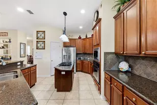 19737 Prince Benjamin Dr, Lutz, FL 33549 - Photo 11