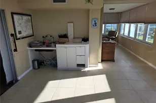 5130 Brittany Dr S, Saint Petersburg, FL 33715 - Photo 29