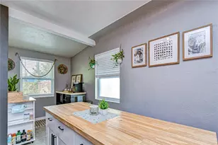 1611 28th St S, Saint Petersburg, FL 33712 - Photo 9