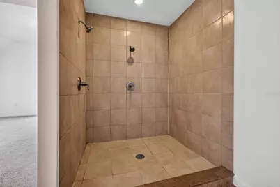 105 W Columbus Drive, Tampa, FL 33602 - Photo 23