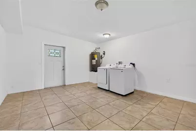 105 W Columbus Drive, Tampa, FL 33602 - Photo 13