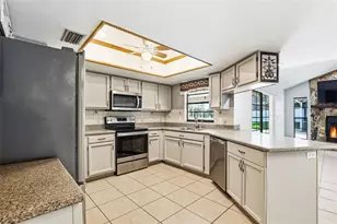 2441 Bucknell Dr, Valrico, FL 33596 - Photo 27