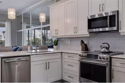 6064 Moorings Drive S, Saint Petersburg, FL 33712 - Photo 11