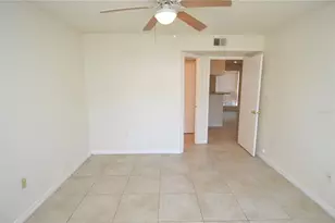 8629 Fancy Finch Dr, Tampa, FL 33614 - Photo 35