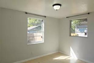 8204 N 13th St, Tampa, FL 33604 - Photo 29