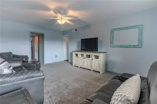 305 30th Ave W, Bradenton, FL 34205 - Photo 5