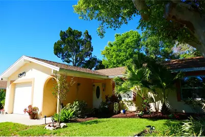 8176 129th Street N, Seminole, FL 33776 - Photo 3