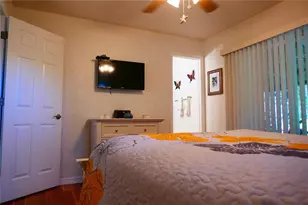 8176 129th St N, Seminole, FL 33776 - Photo 13