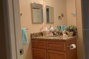 8176 129th St N, Seminole, FL 33776 - Photo 9