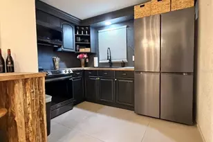 7060 52nd St N, Pinellas Park, FL 33781 - Photo 5