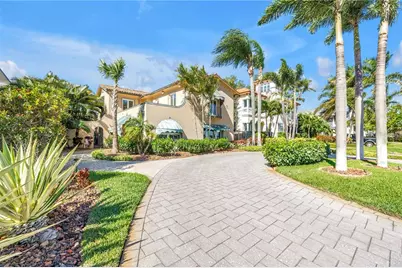 2410 Coffee Pot Boulevard NE, Saint Petersburg, FL 33704 - Photo 3