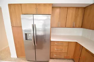 528 Suwanee Cir, Tampa, FL 33606 - Photo 13