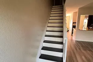 16543 Lake Brigadoon Cir, Tampa, FL 33618 - Photo 7