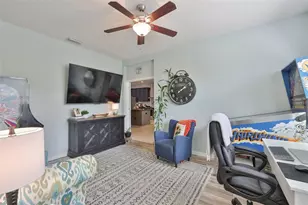 1506 Yale Castle Ct, Ruskin, FL 33570 - Photo 47