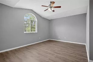 4210 Harbor Lake Dr, Lutz, FL 33558 - Photo 15