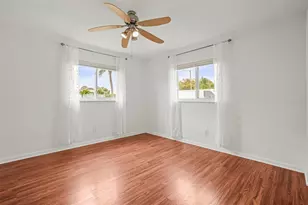 7955 Bayshore Dr, Seminole, FL 33776 - Photo 19