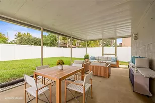 7955 Bayshore Dr, Seminole, FL 33776 - Photo 9