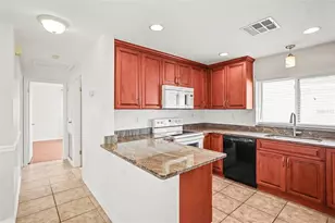 7955 Bayshore Dr, Seminole, FL 33776 - Photo 15