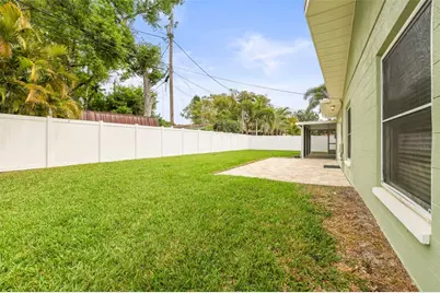 7955 Bayshore Drive, Seminole, FL 33776 - Photo 25