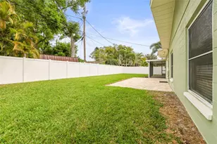 7955 Bayshore Dr, Seminole, FL 33776 - Photo 25