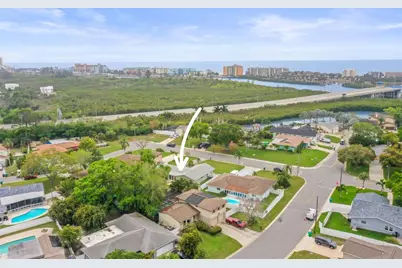 7955 Bayshore Drive, Seminole, FL 33776 - Photo 35