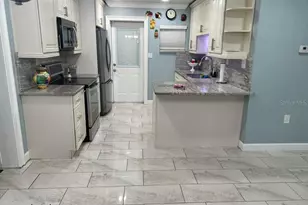 5504 Aldana Dr, Tampa, FL 33614 - Photo 3