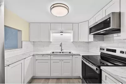 2466 Ecuadorian Way #20, Clearwater, FL 33763 - Photo 7