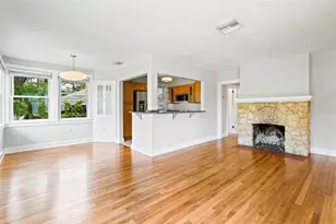 205 Garden Cir N, Dunedin, FL 34698 - Photo 5