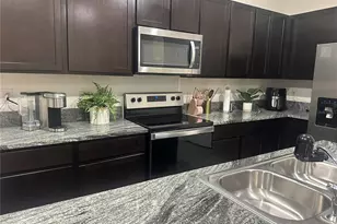 34276 Redwood Dawn Ln, Wesley Chapel, FL 33543 - Photo 5