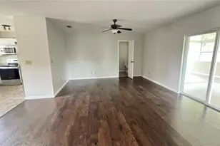 8348 Angela Ct, Zephyrhills, FL 33541 - Photo 7