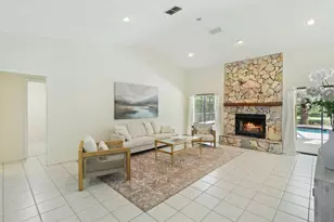 5206 Woodlawn Cir E, Palmetto, FL 34221 - Photo 5