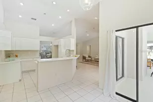 5206 Woodlawn Cir E, Palmetto, FL 34221 - Photo 11