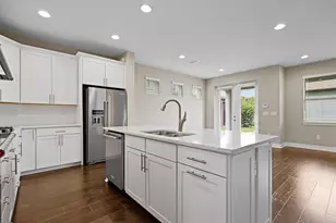 5707 Village Center Dr, Lithia, FL 33547 - Photo 15