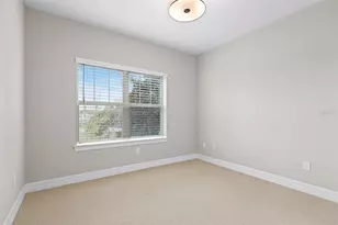 5707 Village Center Dr, Lithia, FL 33547 - Photo 25