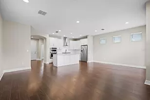 5707 Village Center Dr, Lithia, FL 33547 - Photo 17