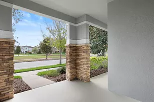 5707 Village Center Dr, Lithia, FL 33547 - Photo 5