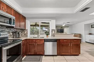 3225 Masters Dr, Clearwater, FL 33761 - Photo 19