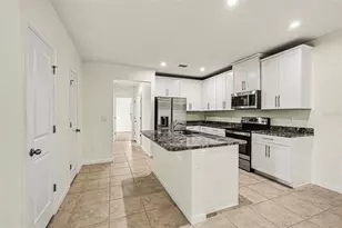 18267 Turning Leaf Cir, Land O Lakes, FL 34638 - Photo 11
