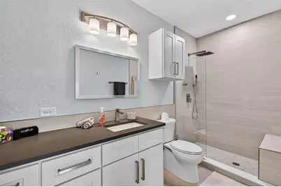 210 3rd Street W #8305, Bradenton, FL 34205 - Photo 17